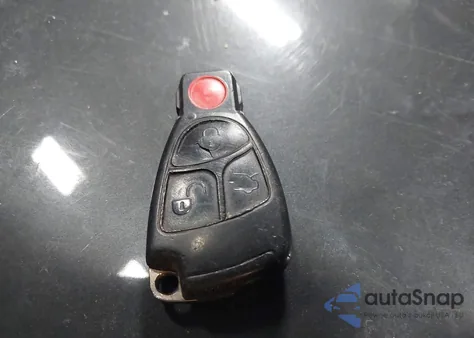 2004 Mercedes-Benz E 500 z USA, uszkodzony, nr VIN WDBUF70J04A576171